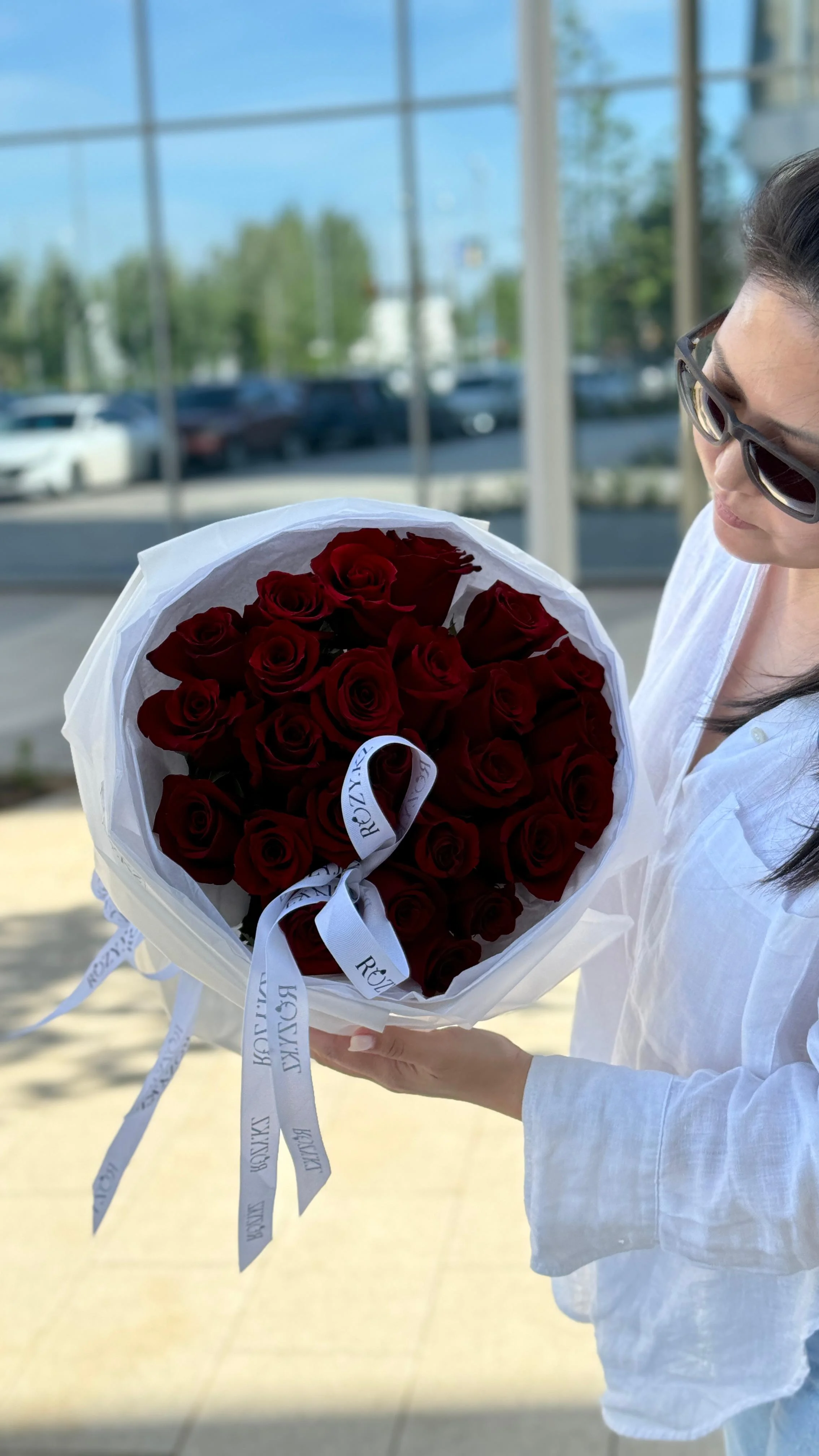 Букет из 25 красных роз with delivery to Astana