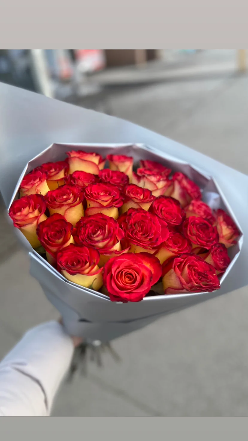 Яркие лучи with delivery to Kostanay.