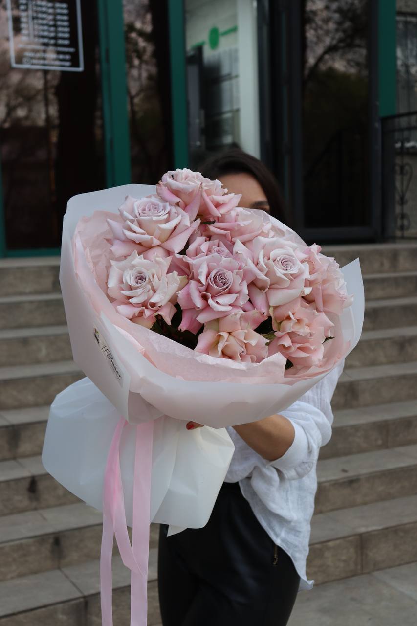 Нежнейшие розы PINK с доставкой по Алматы