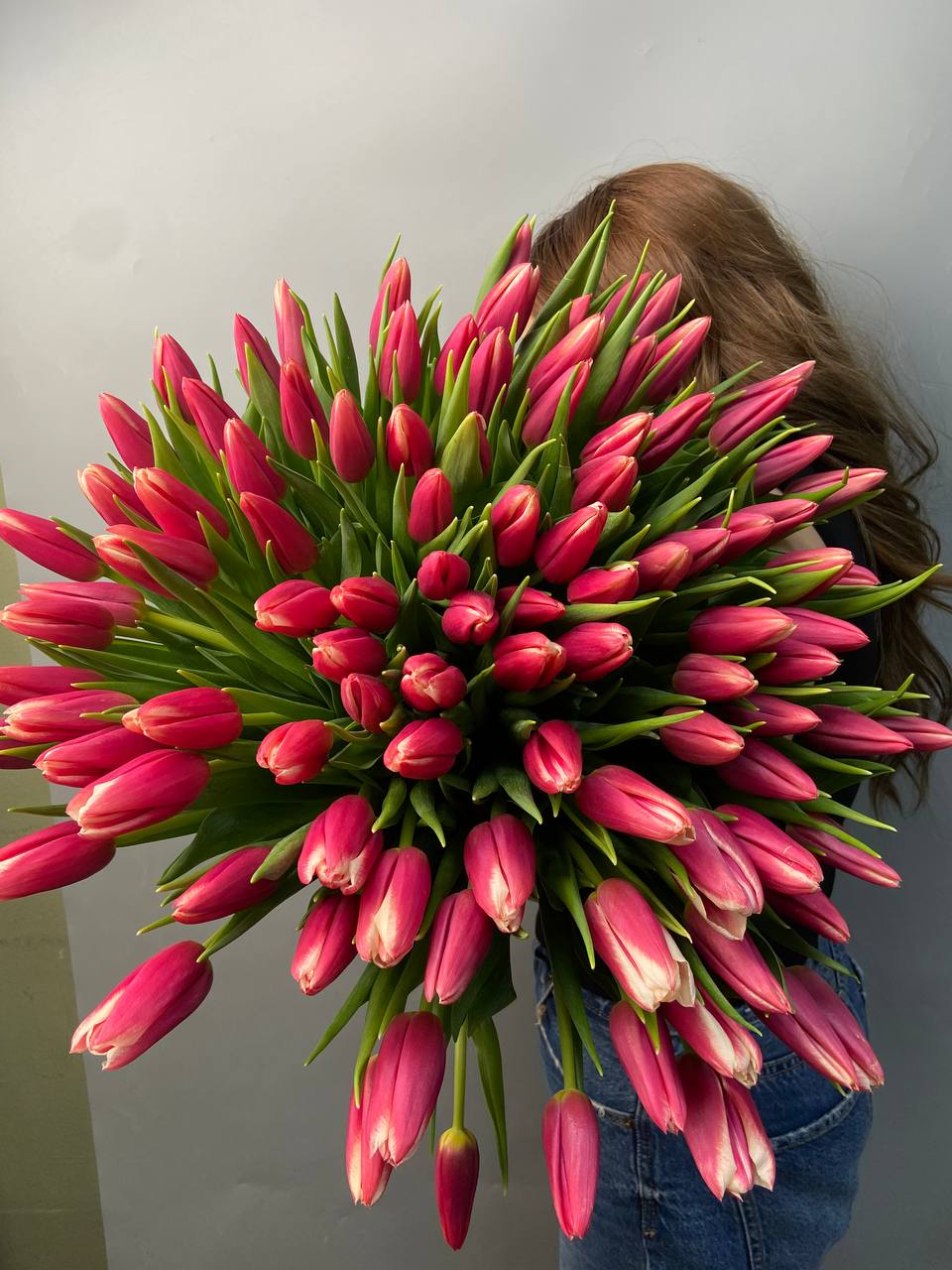 Розовые тюльпаны 101 шт с доставкой по Астане