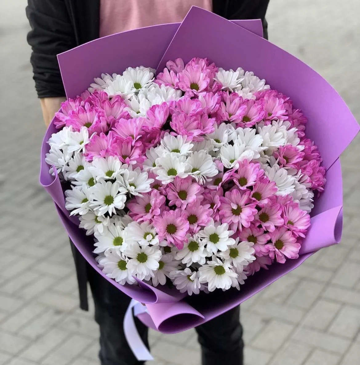 Яркое впечатление with delivery to Kostanay.