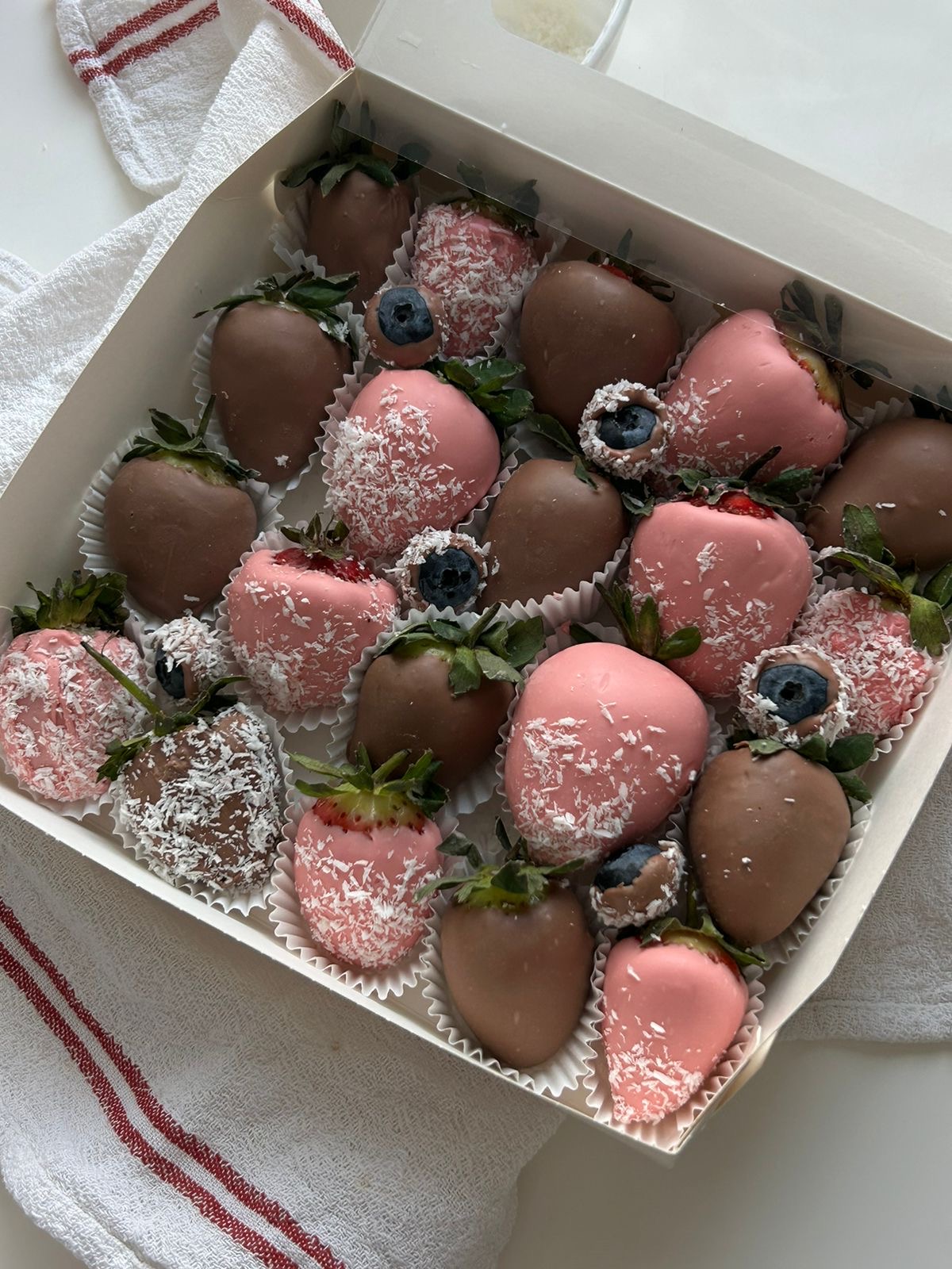 Клубника в бельгийском шоколаде L
