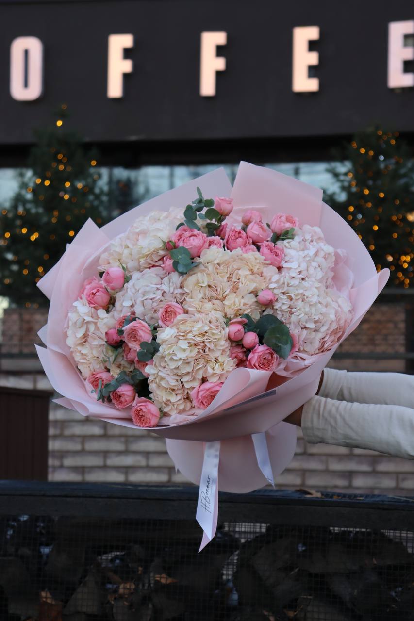 Букет "Joel" with delivery to Almaty