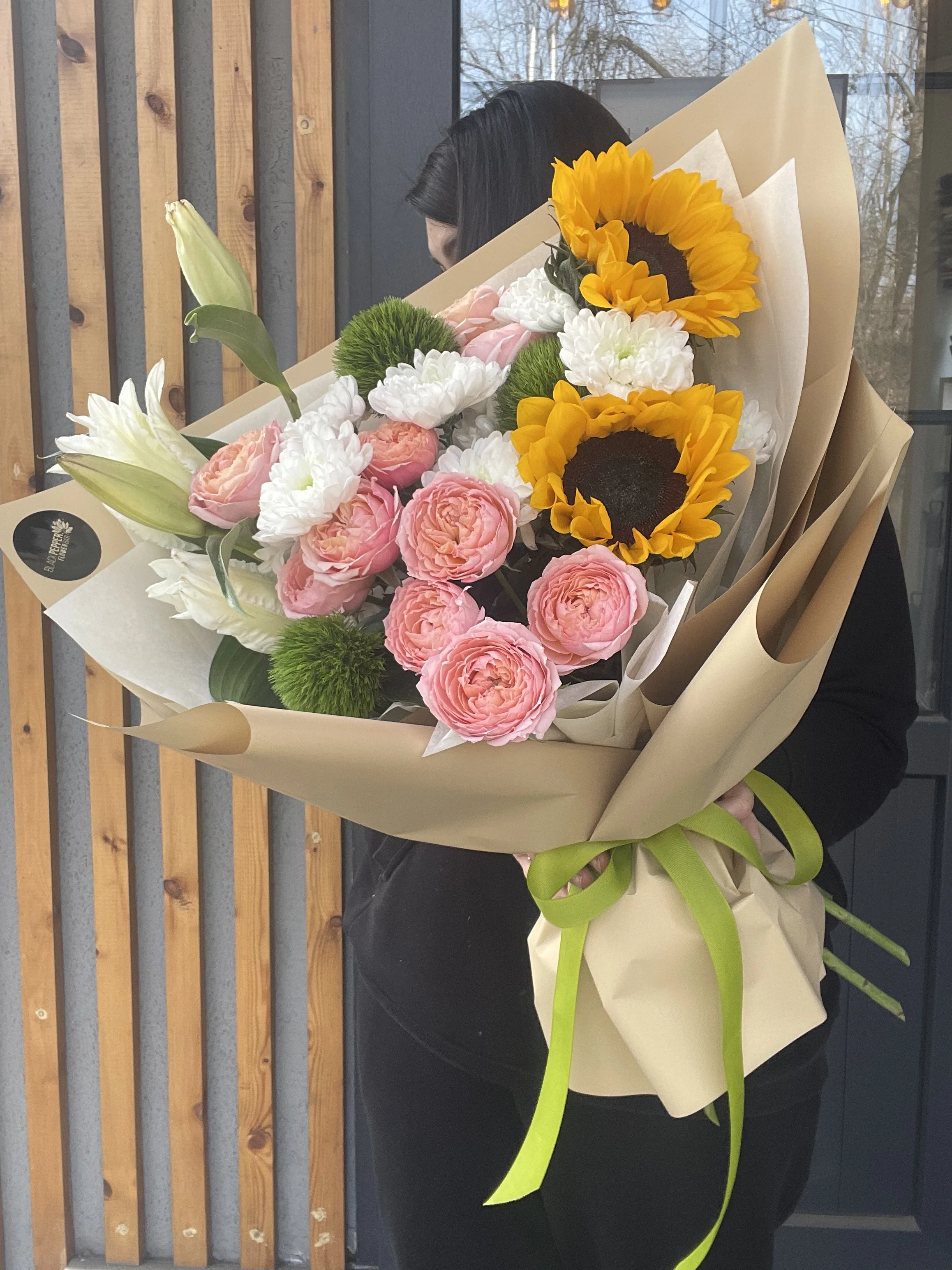 SUNFLOWERS BLISS с доставкой по Алматы