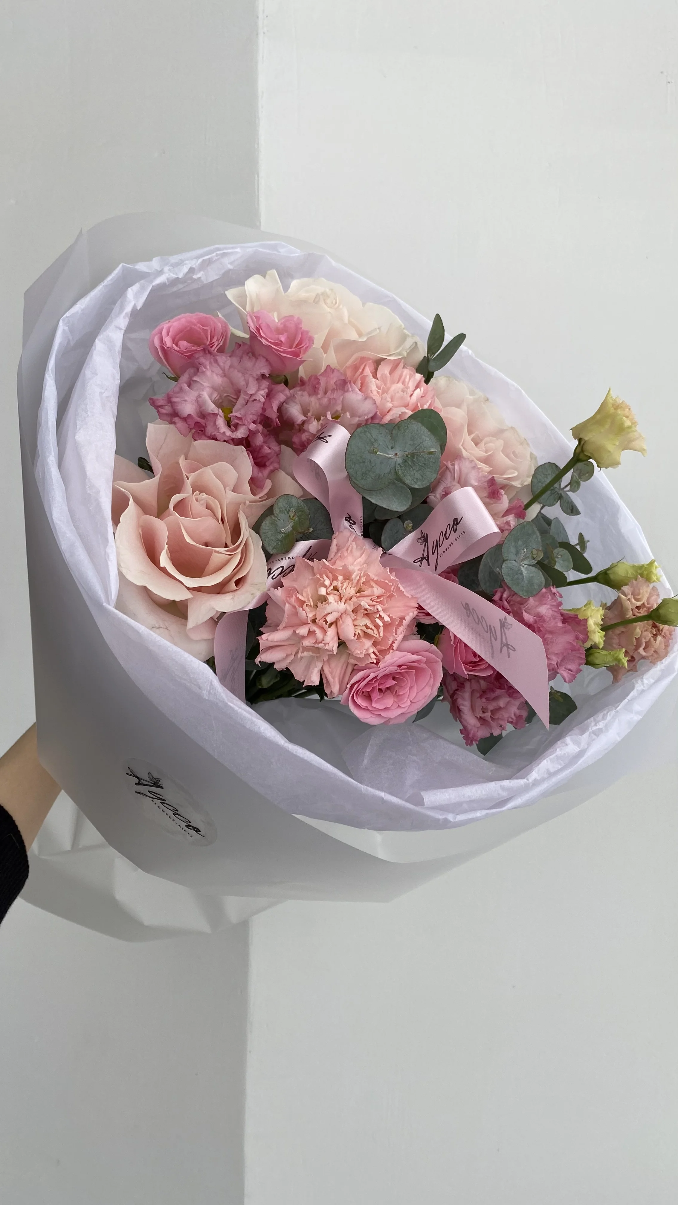 Сборный нежный букет с доставкой по Уральске