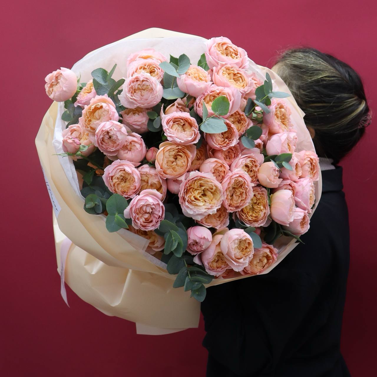 Букет "Chloe's Blossom" с доставкой по Алматы