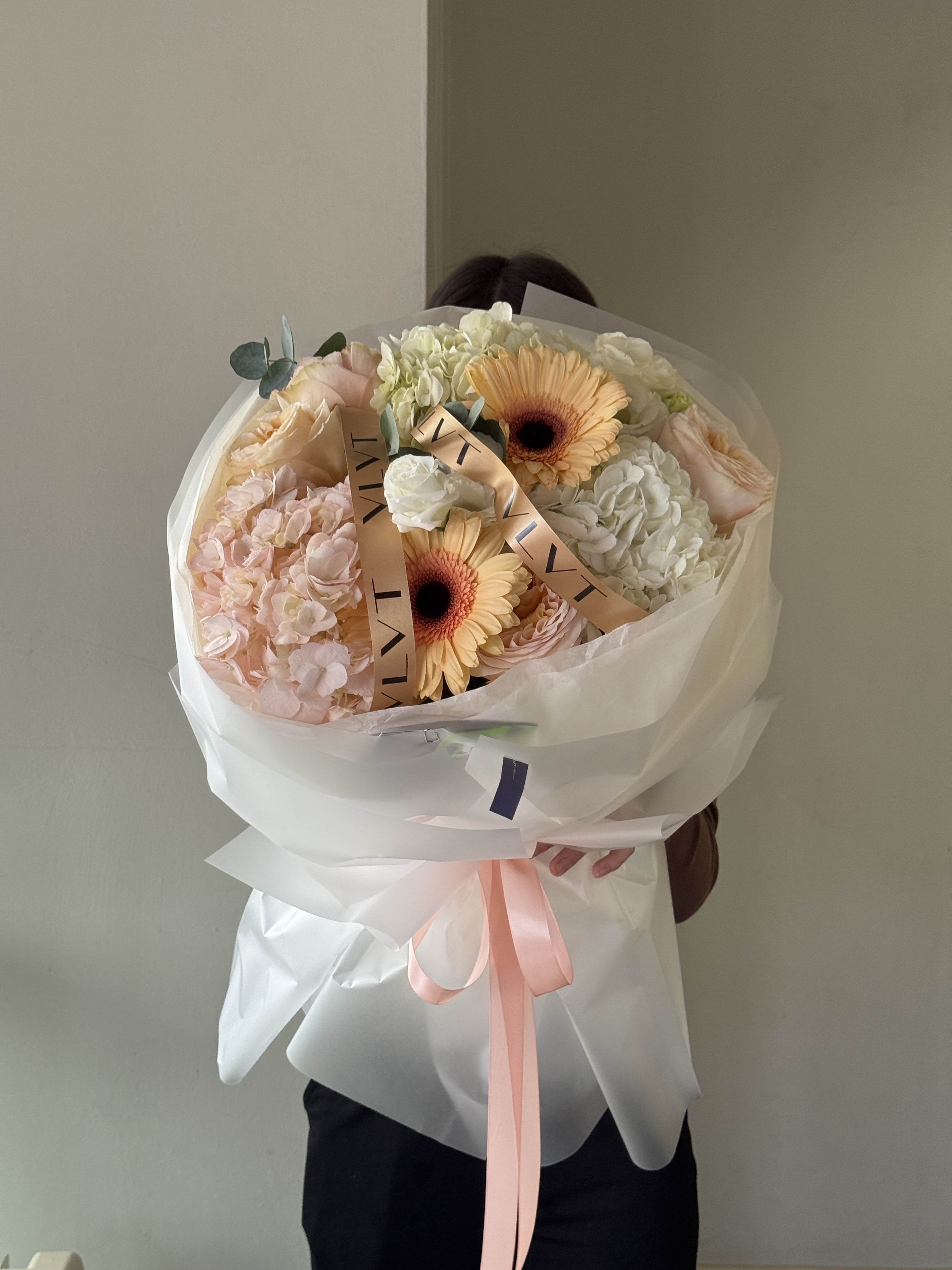Sunlight Glint with delivery to Алматы