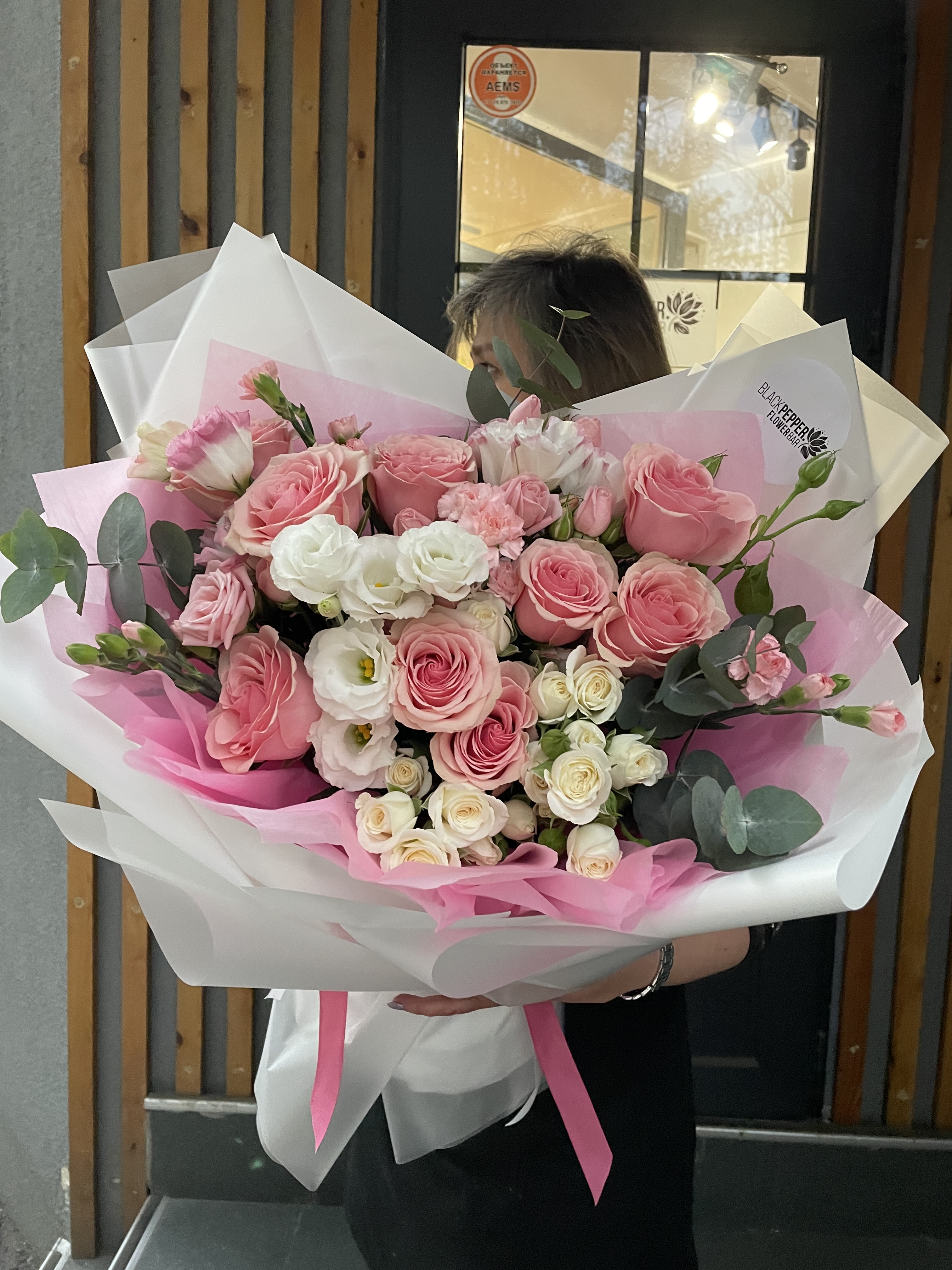 ROSE ROMANCE 