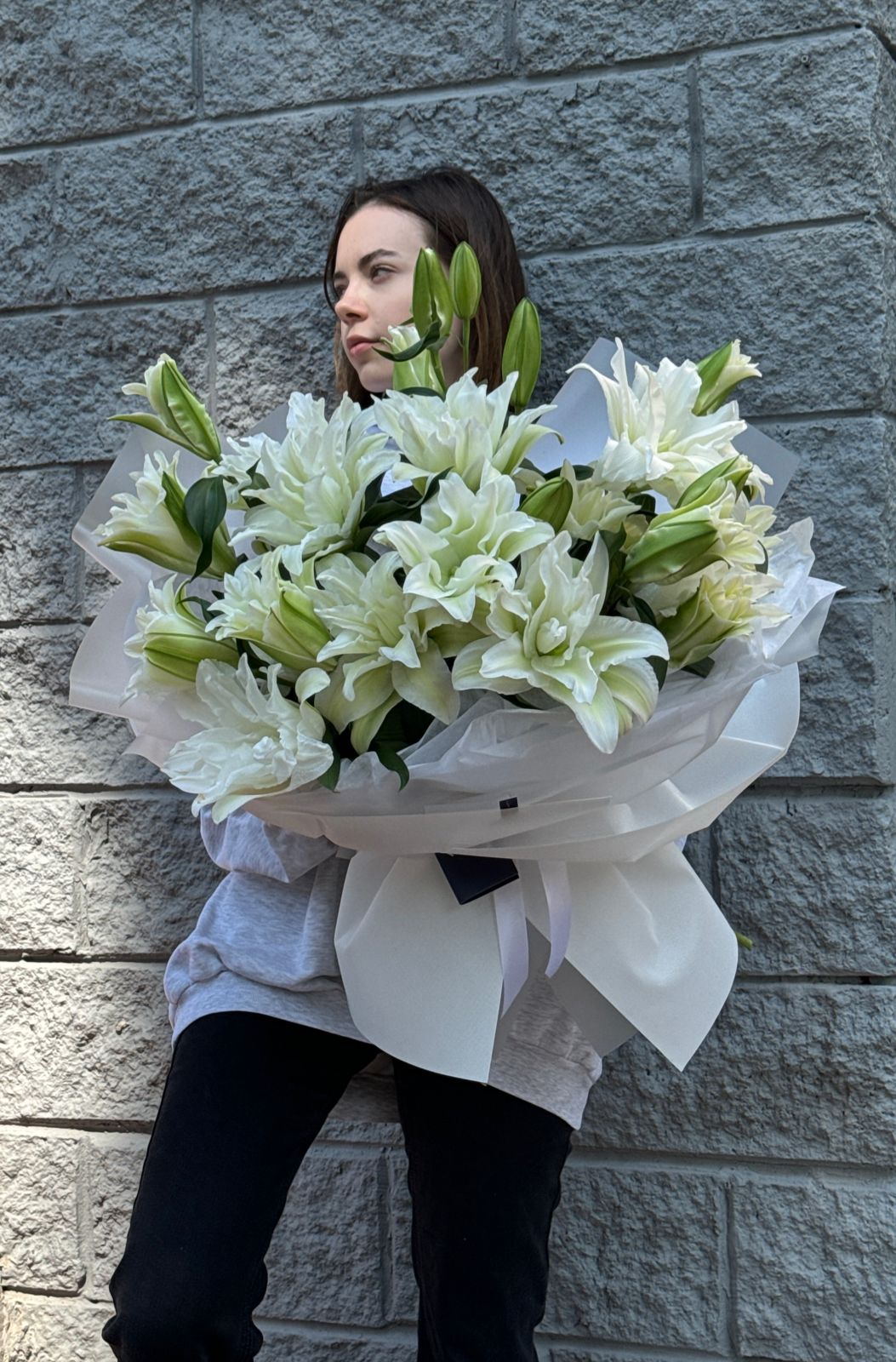 Лилии by VLVT Flowers с доставкой по Алматы