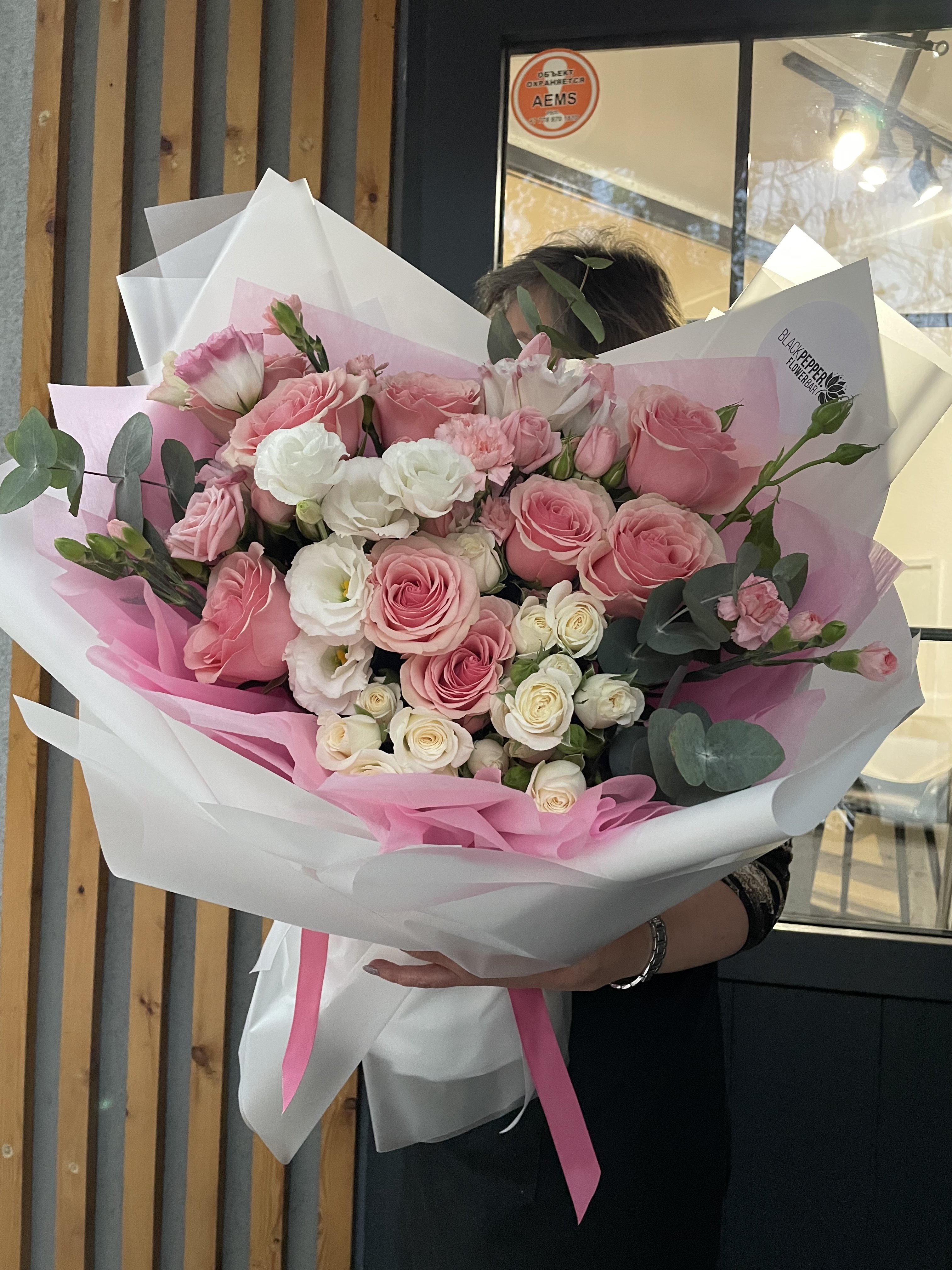 ROSE ROMANCE 