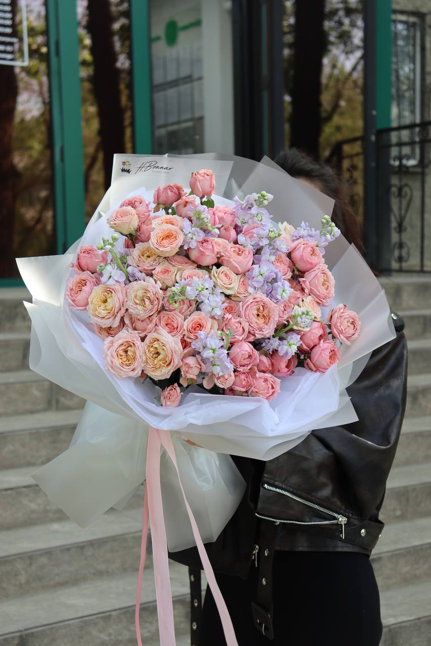 Весенний букет “Cute” L with delivery to Almaty