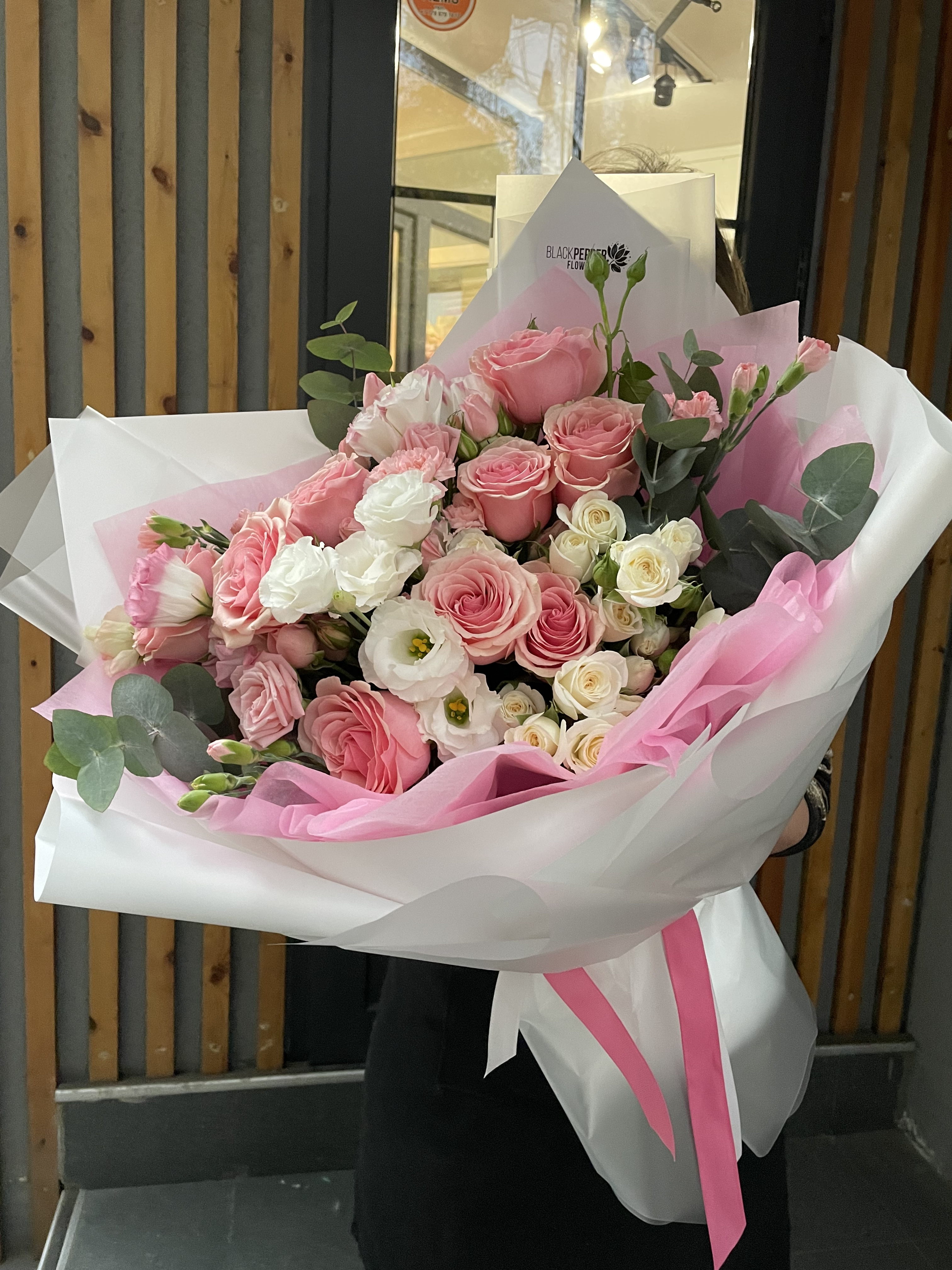 ROSE ROMANCE 