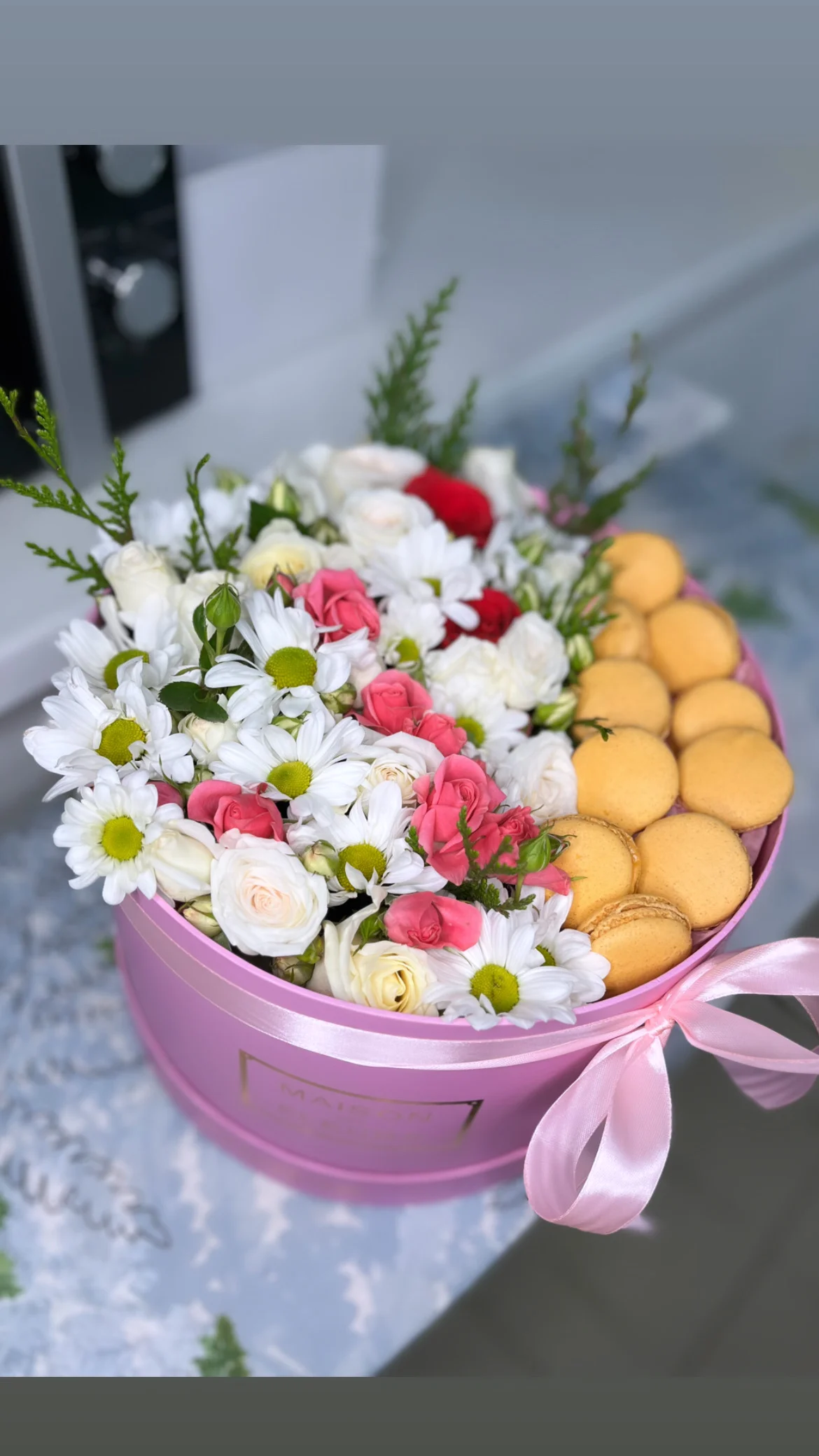 Макаронс with delivery to Kostanay.