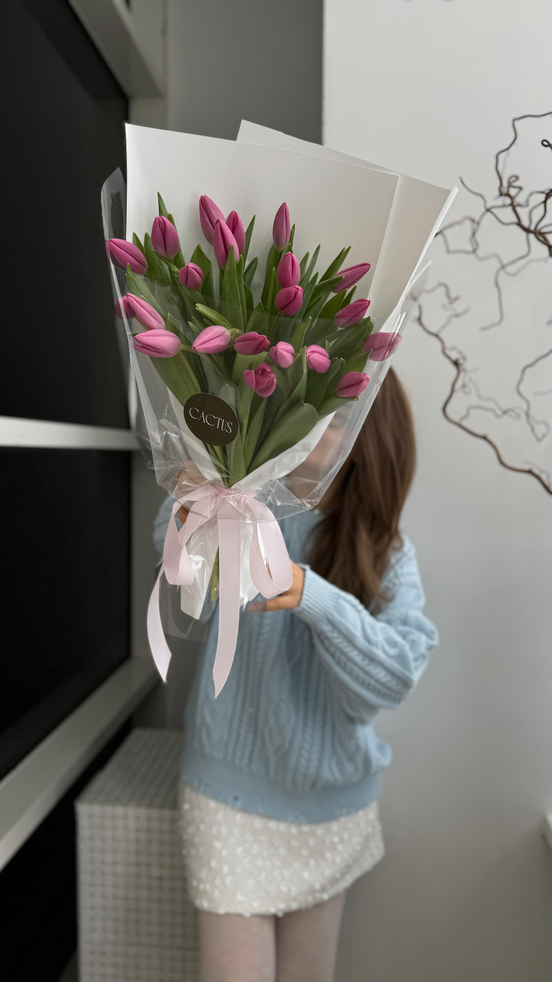 Моно букет из тюльпанов PINK ( 21шт)