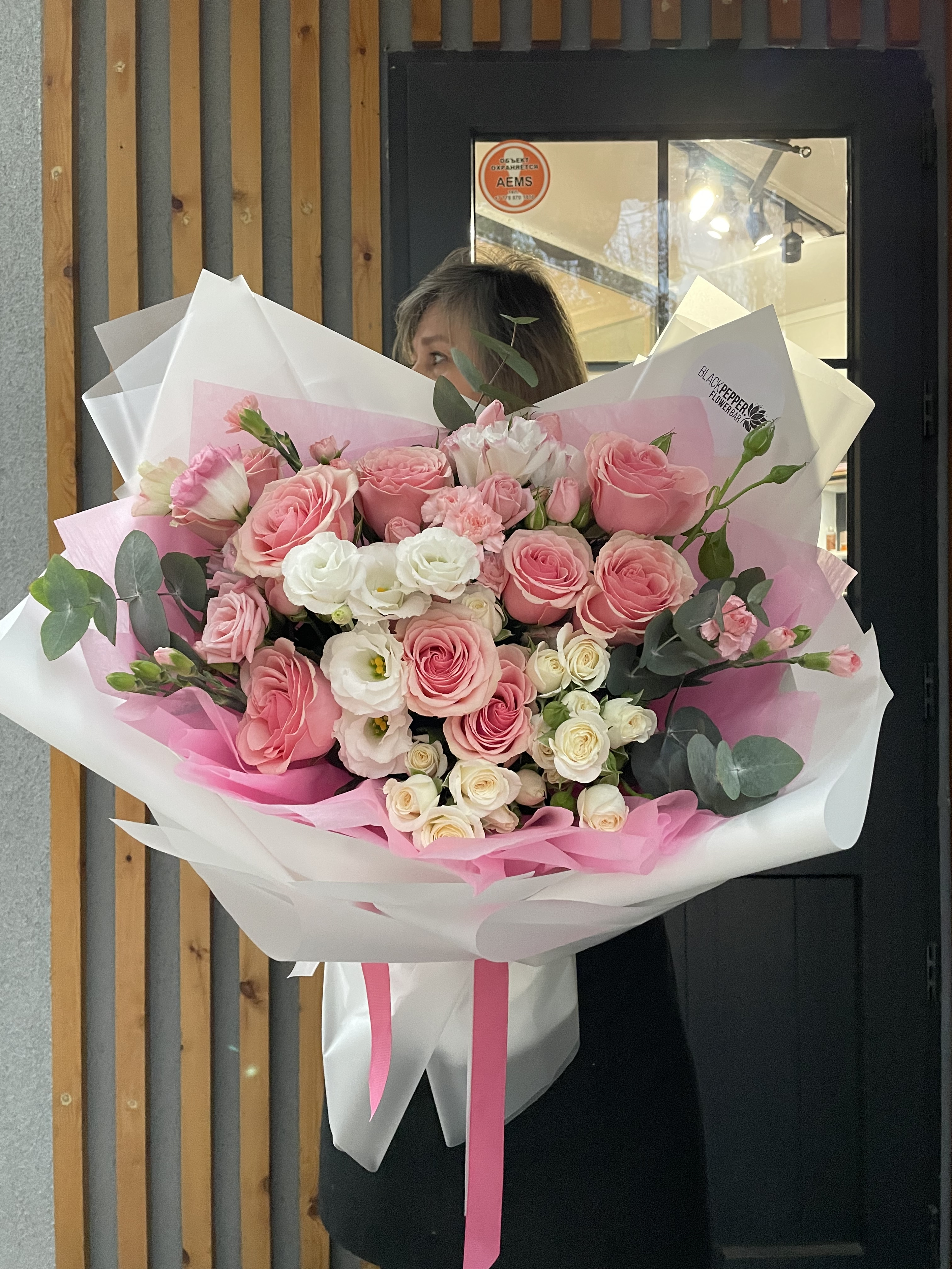 ROSE ROMANCE 
