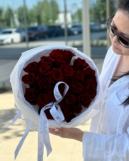 Букет из 25 красных роз с доставкой по Astana