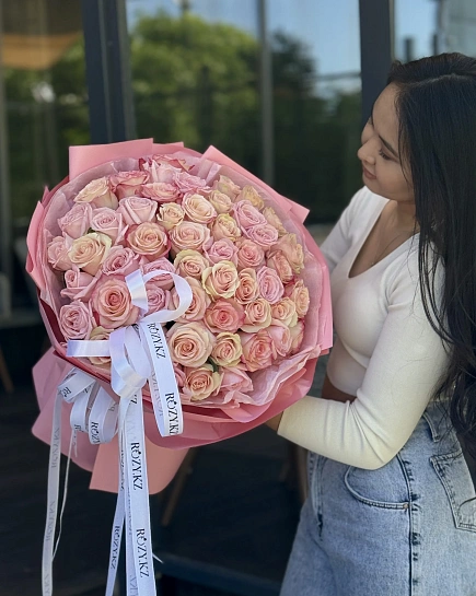 Букет из 51 нежной розы с доставкой по Astana