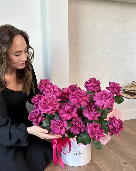 Композиция из 25 роз  с доставкой по Astana