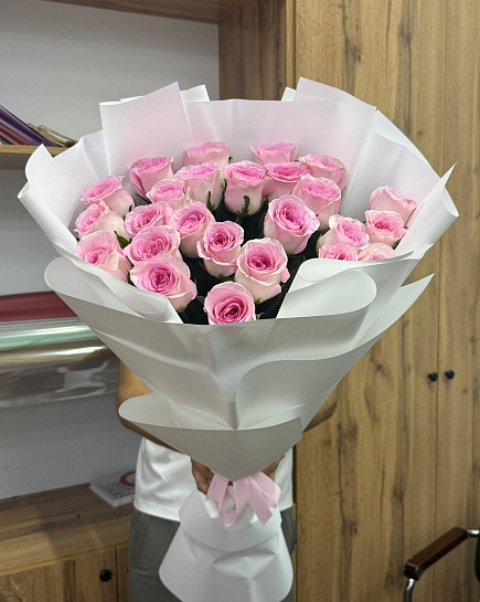 25 голландских роз 80 см  с доставкой по Астане