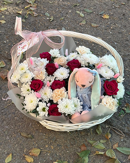 Корзина хризантем, диантуса, роз, лагуруса,сплюшки с доставкой по Павлодаре