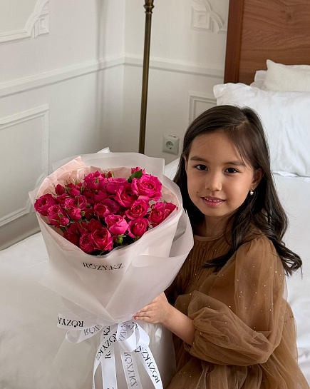 Букет из 5 кустовых роз с доставкой по Astana