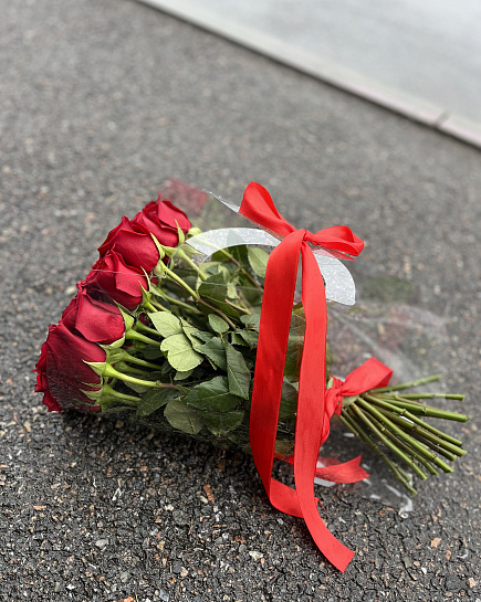 Розы в переноске с доставкой по Костанае