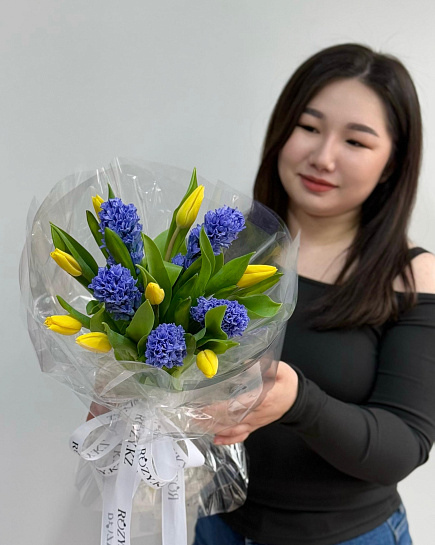 Букет из тюльпанов и гиацинтов с доставкой по Astana