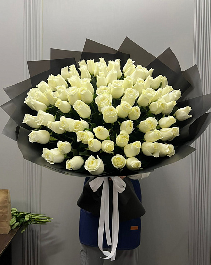 101 голландская белая роза с доставкой по Астане