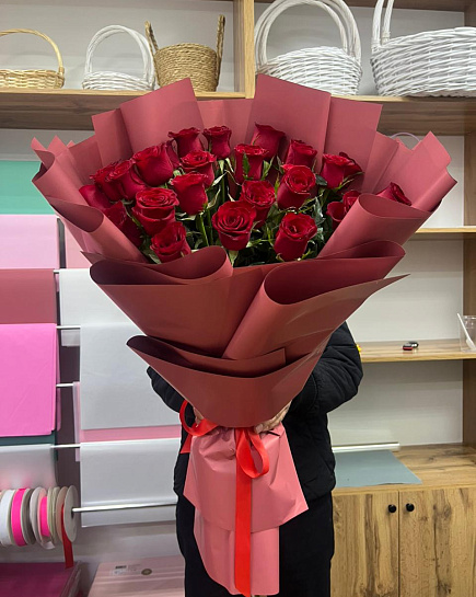 15 голландских роз 80 см  с доставкой по Астане