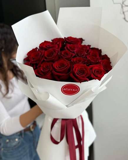 Букет из 25 красных голландских роз  with delivery to Astana