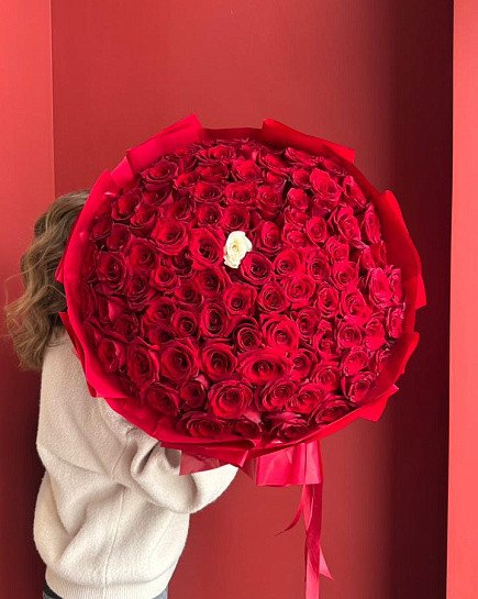 Букет ЕДИНСТВЕННАЯ с доставкой по Астане